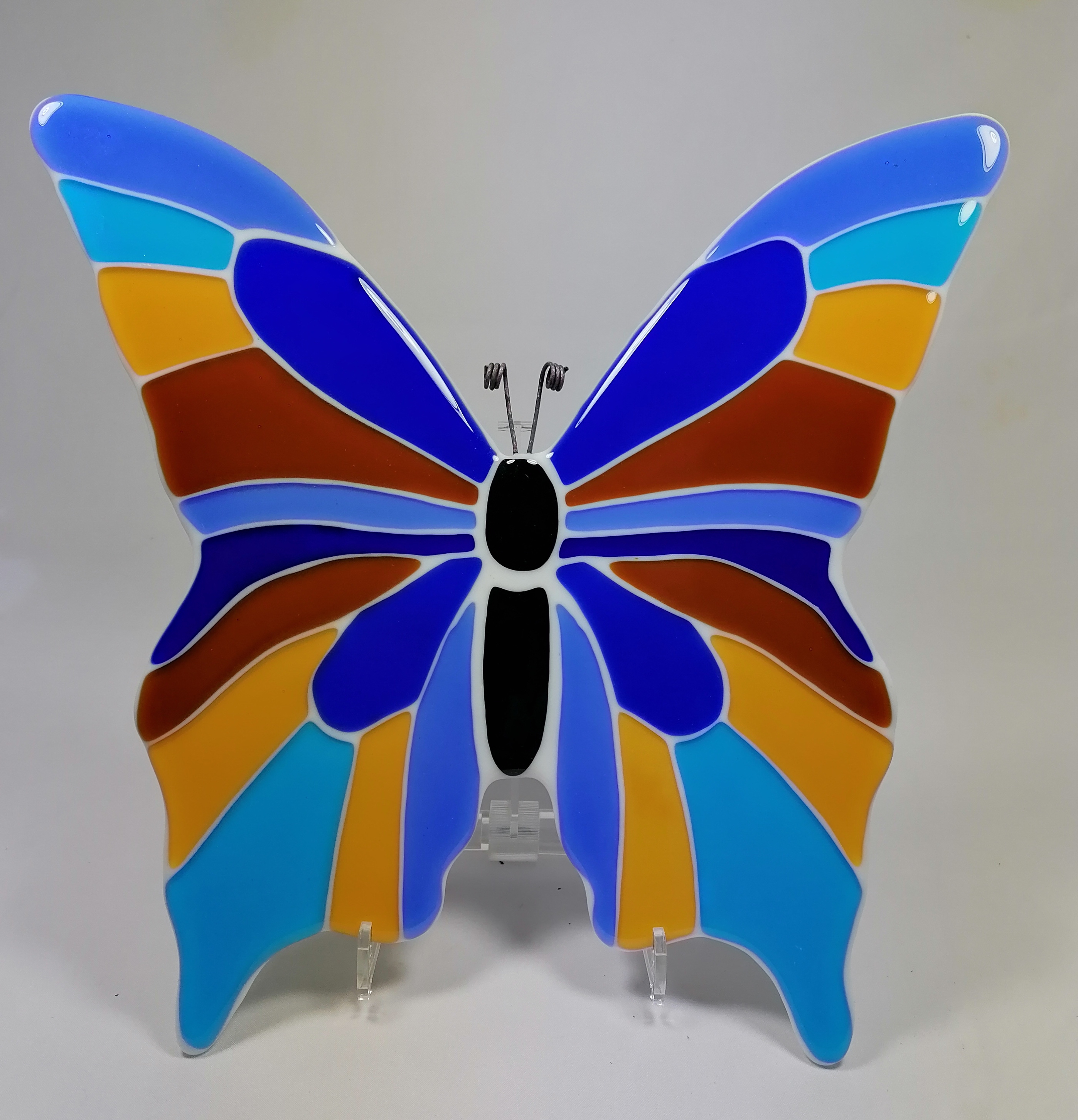 Kleurrijke glazen vlinder