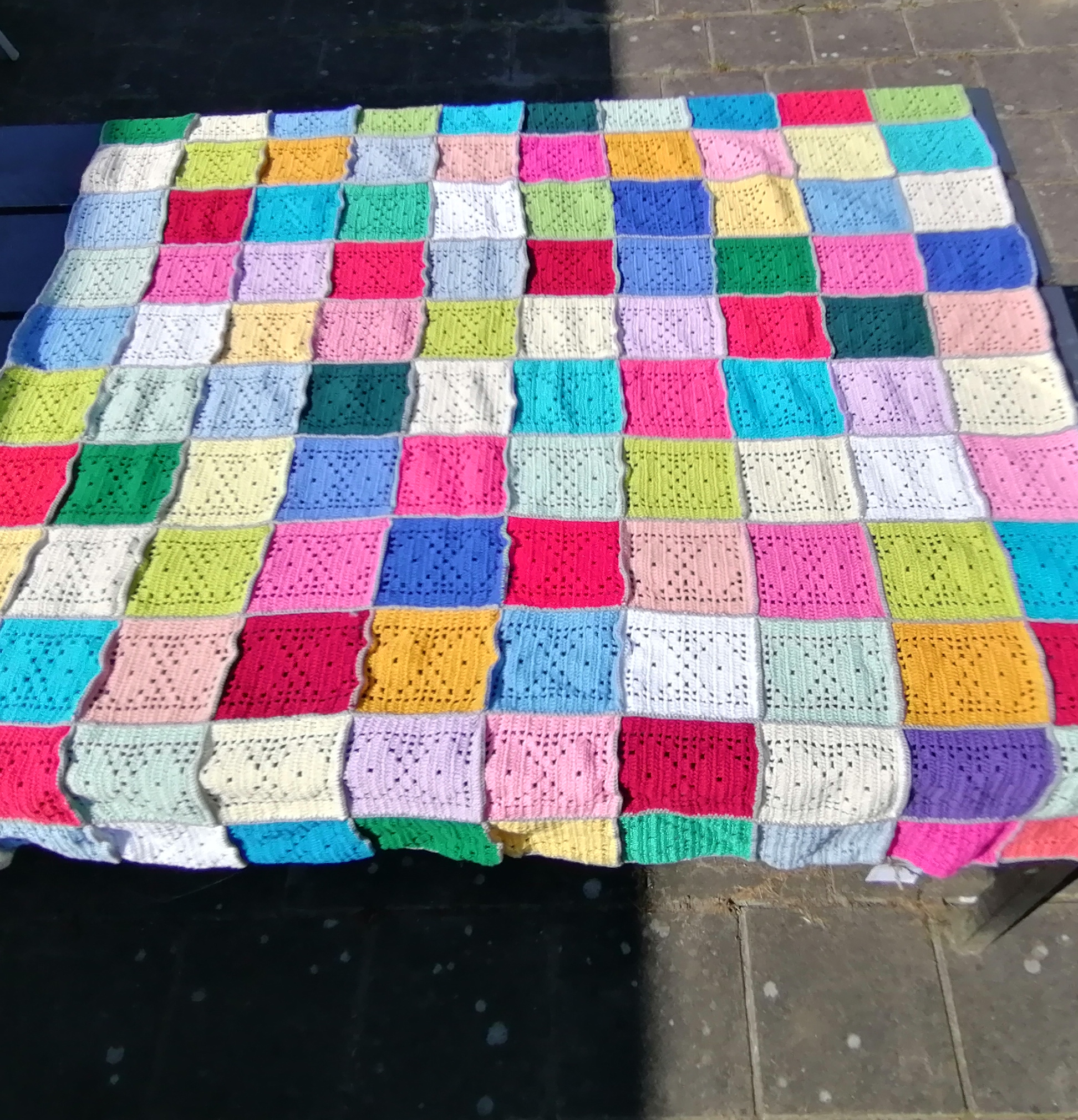 Woonkleed tafelkleed gekleurde vierkanten